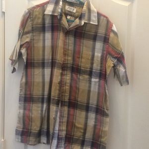 FINAL MARKDOWN Men’s arrow sport shirt medium